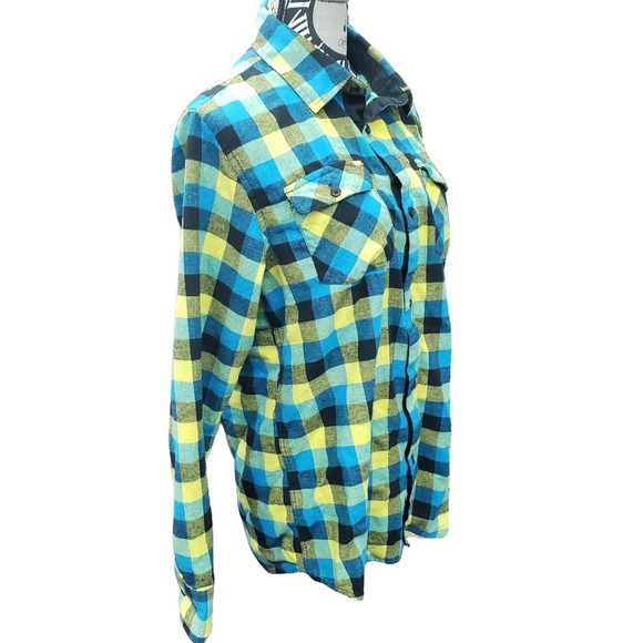 The DC Shoe Company Women's size X-Small 100% Cotton Lg Box Plaid Flannel shirt - Picture 5 of 9